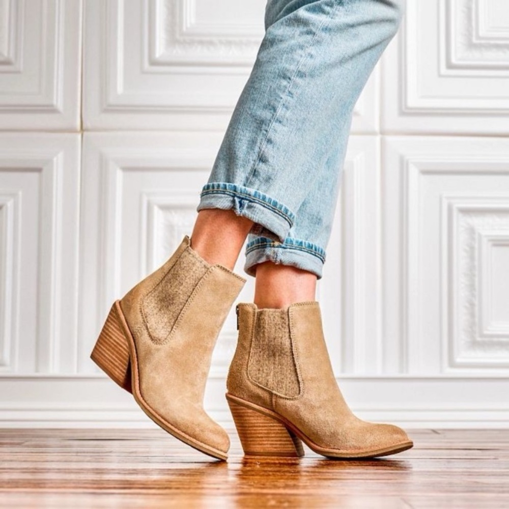 Sofft Söfft Tara Barley Suede Booties Block Heel Heathered Wool Ankle Boots Tan
